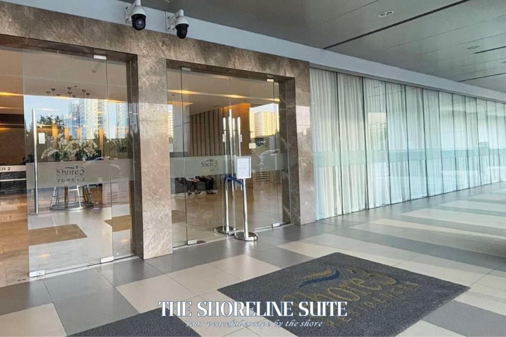 The Shoreline Suite At Shore 3 Residences Moa Пасай Экстерьер фото